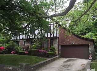 80-74 188th St, Hollis, NY 11423