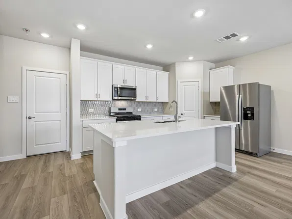 2609 Hot Springs Dr, Corinth, TX 76210
