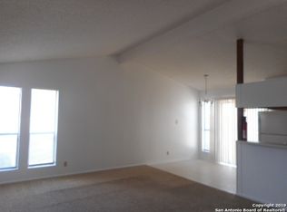 1042 Orts Dr APT B, Pleasanton, TX 78064
