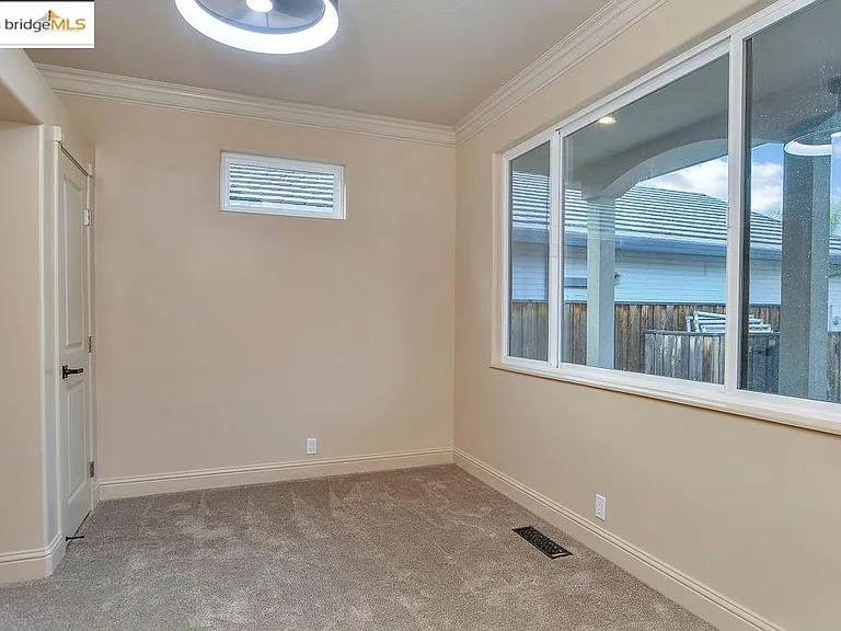 5580 Edgeview Dr #5580 — Photo 12