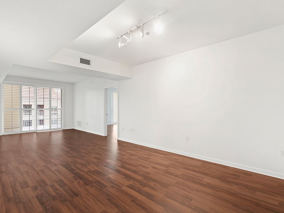 Living & Dining Area