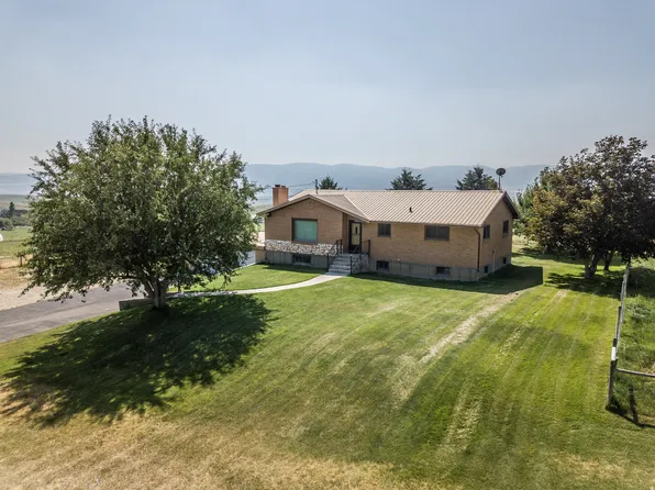 243 Lago Liberty Rd, Grace, ID 83241