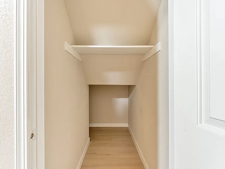 19723 Redwood Rd — Photo 15