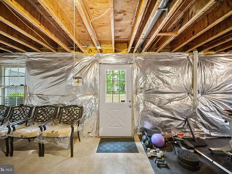 5667 Lonesome Dove Ct — Photo 68