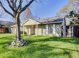 5114 Heatherbrook Dr, Houston, TX 77045