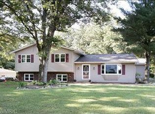 6330 Willow Brook Dr, Kalamazoo, MI