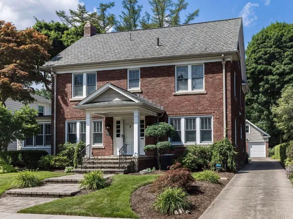 434 Kahkwa Blvd, Erie, PA 16505
