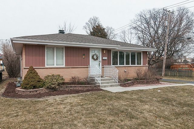 1st image of 16 Rosemont Ave