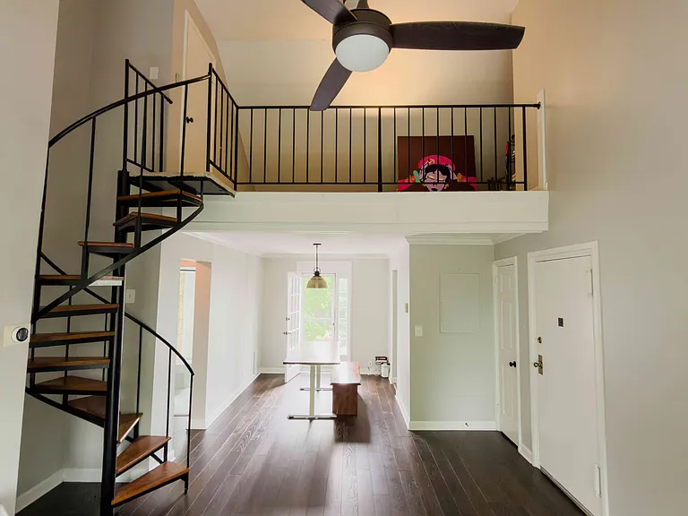 2998 S Columbus St #C1 — Photo 2