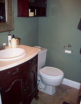 Newly remodeled bathroom, solid wood vanity, plenty of storage