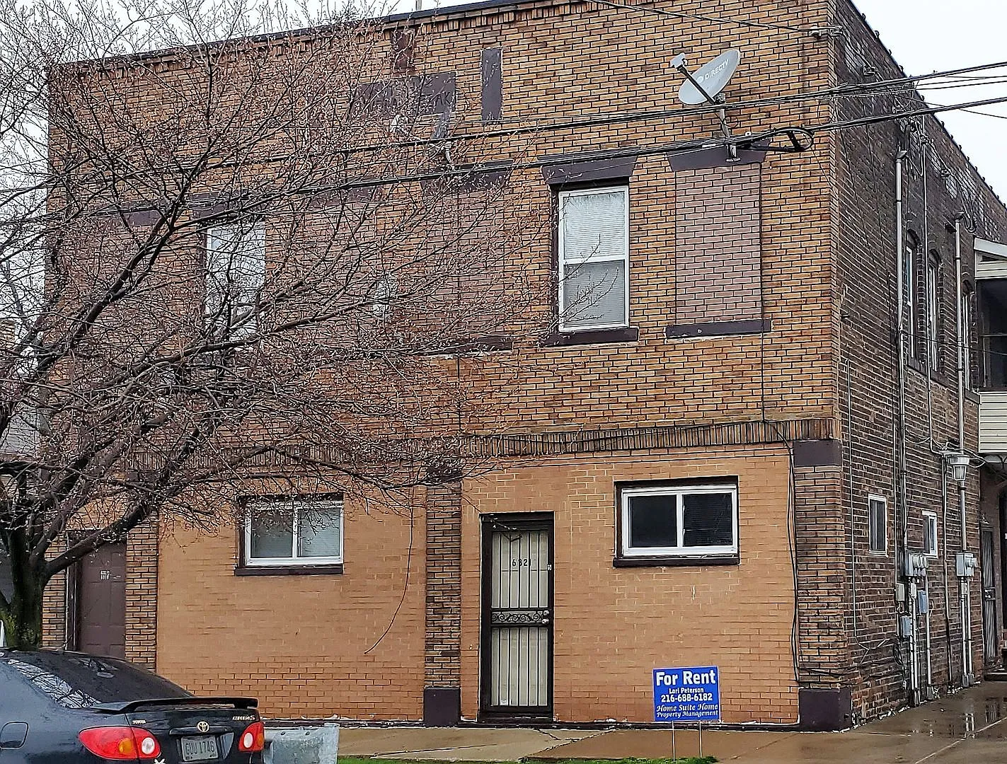 6321 Lansing — Photo 1