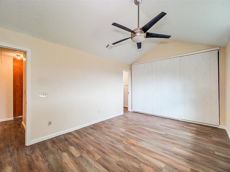 3307 E Heatherock Cir — Photo 9