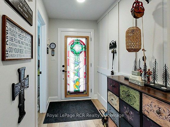 2nd image of 815 18th St
