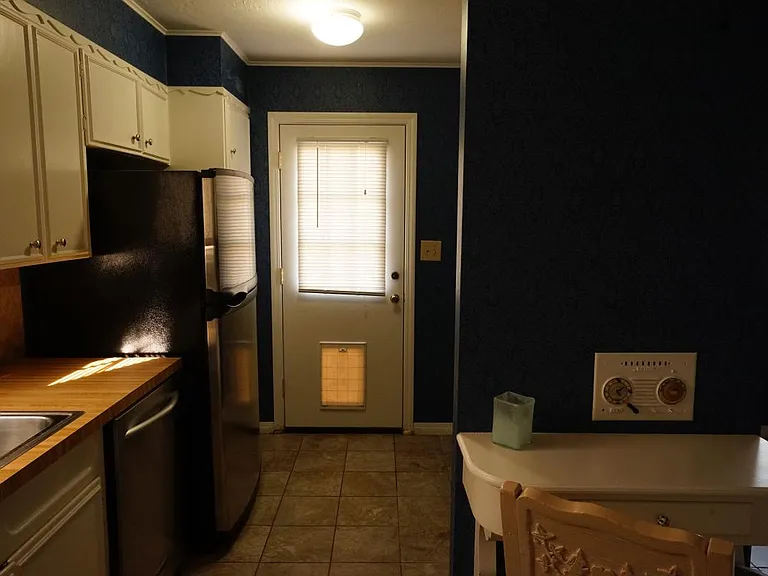 1223 W Wilshire Blvd — Photo 7