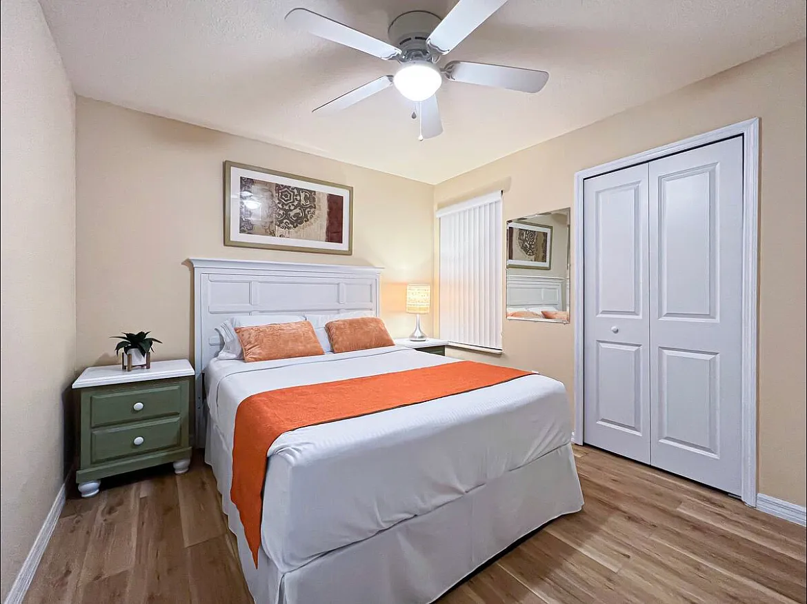 3 bed, 1381 sqft, $2,400 — Photo 3