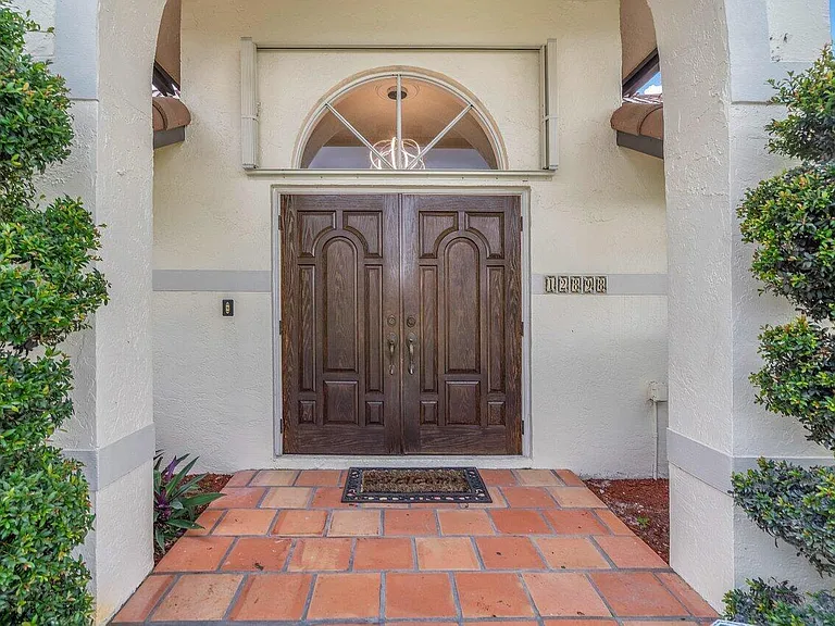 12898 Buckland St — Photo 36