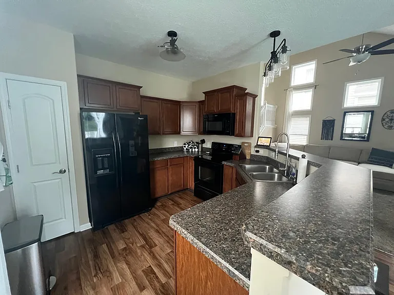 6180 Witherbee Dr — Photo 23