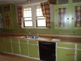 2nd image of 3419 Hochberger Rd