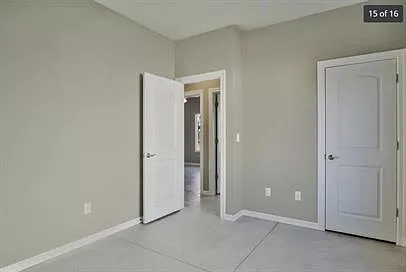 4863 N Hillside Ct — Photo 14