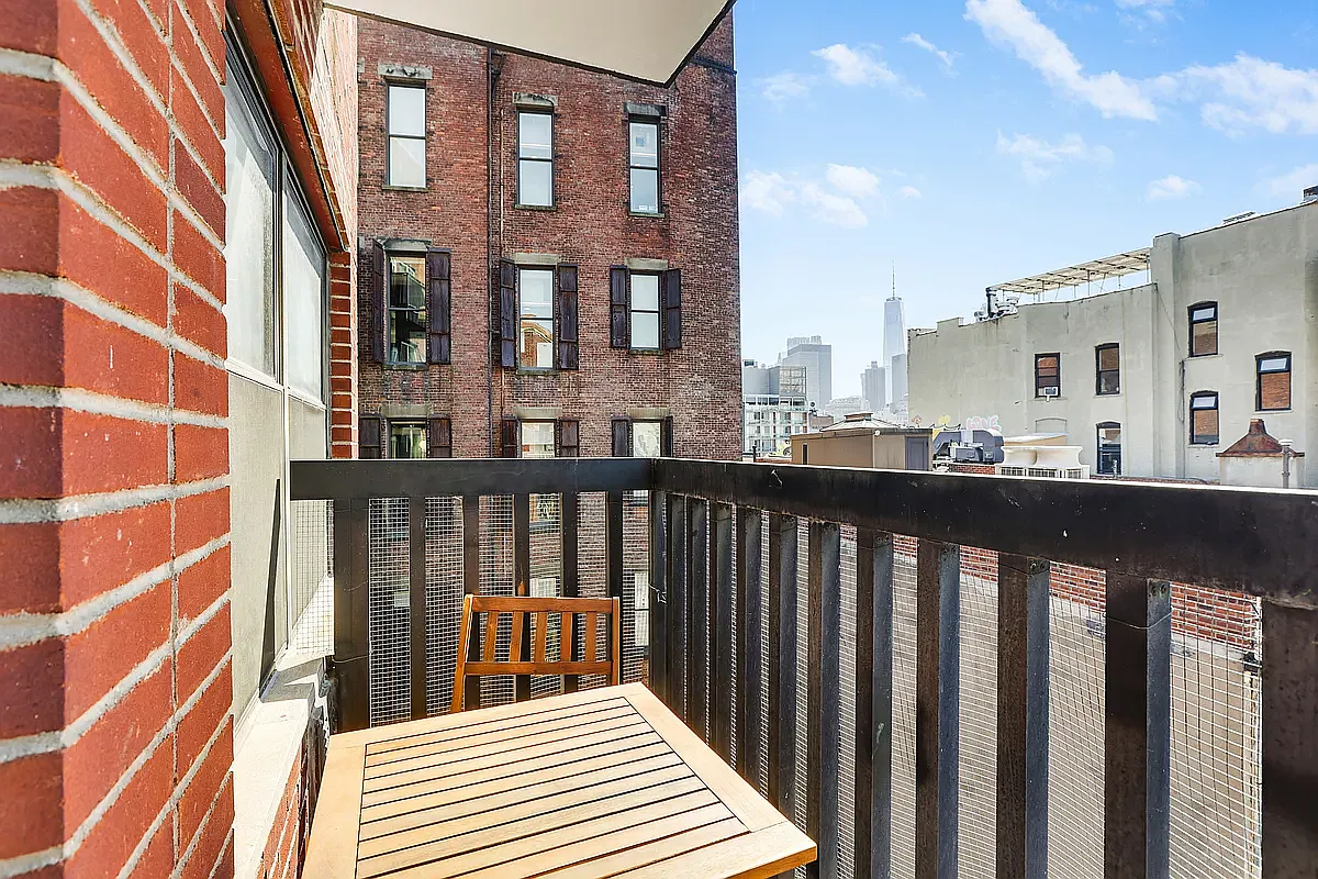 200 Bowery — Photo 4