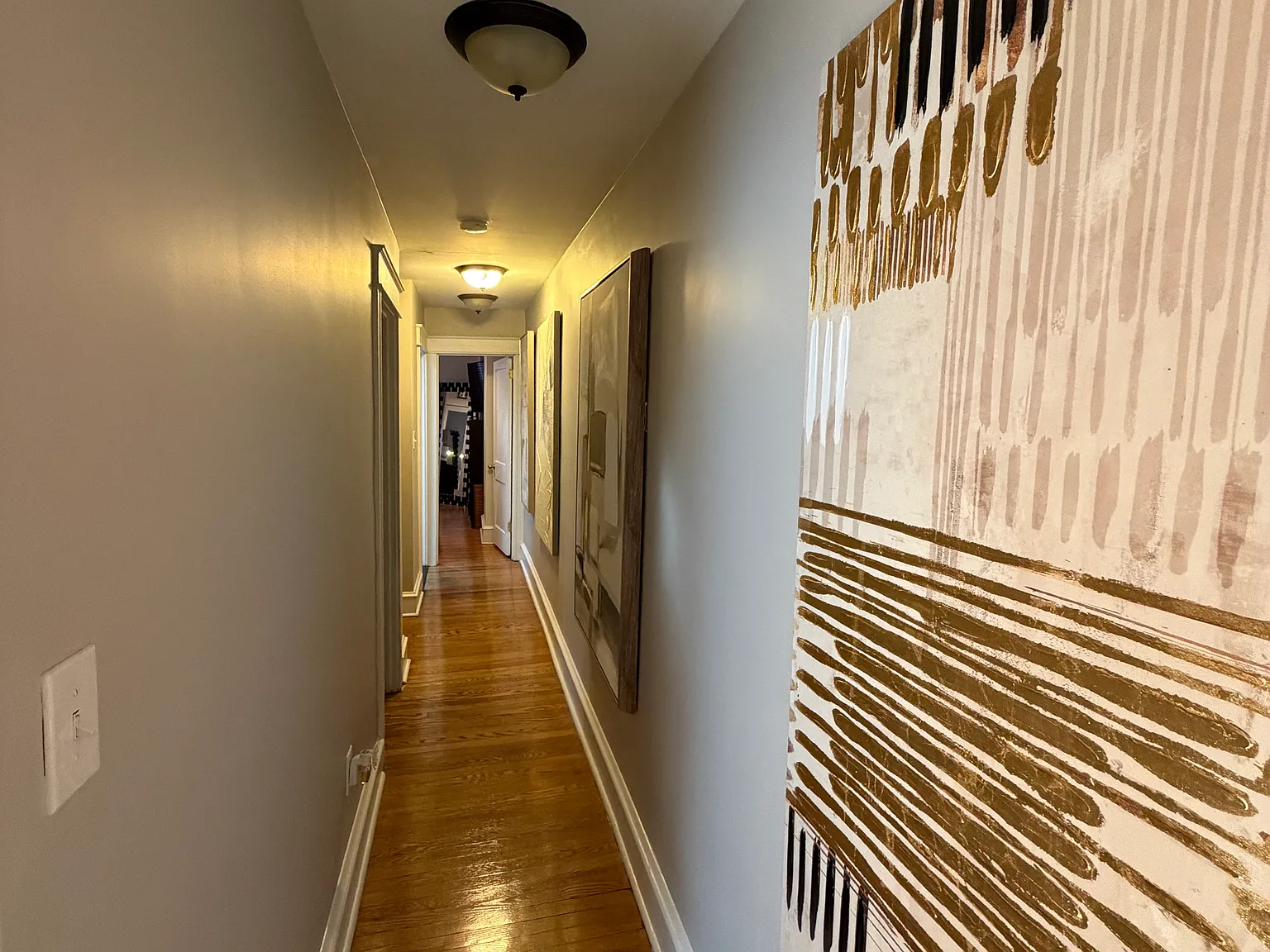 214 W 39th Street — Photo 4