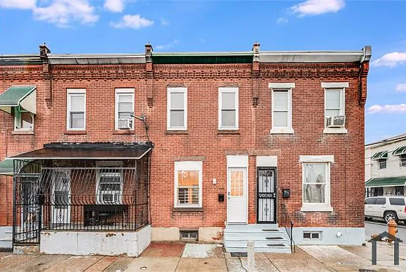 4614 Josephine St — Photo 1