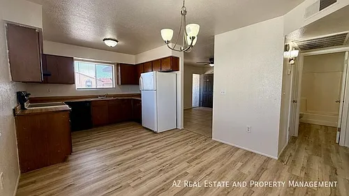 3128 E Cicero St #202 Photo 1