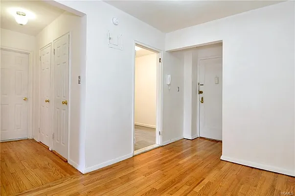 Sold by Re/Max In The City | media 15