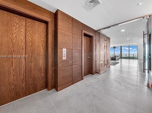 4th image of 900 Biscayne Blvd #Penthouse 6205