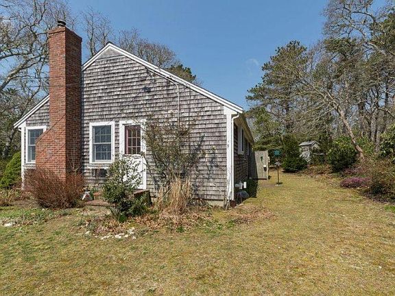 5th image of 36 Shady Acre Drive