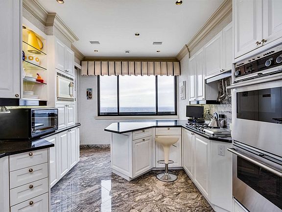 5th image of 26910 Grand Central Pkwy #Penthouse