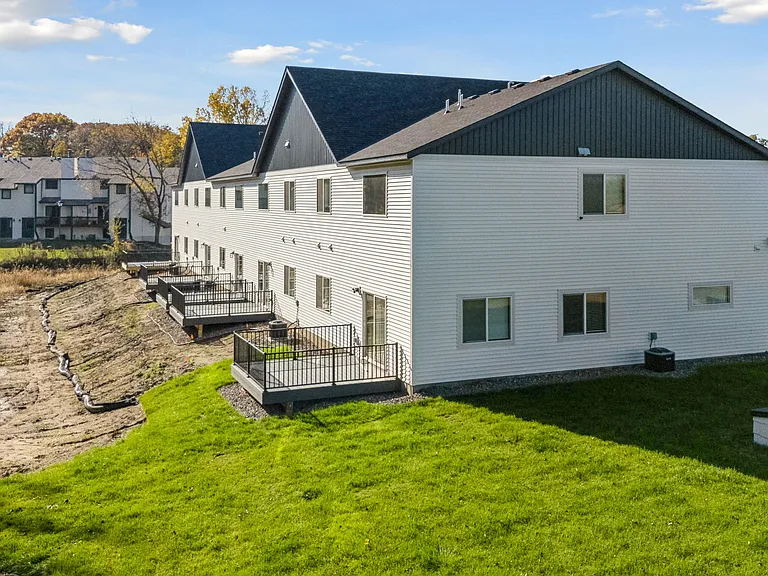 11510 Robinson Dr NW — Photo 30