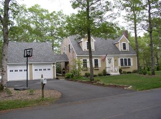 97 Highland St, Mashpee, MA 02649