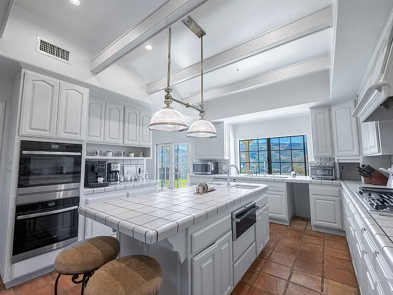 11300 Highridge Ct — Photo 21