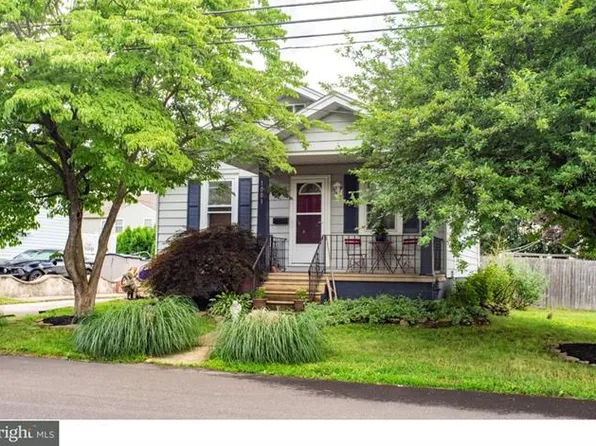 1001 Winchester St, Jenkintown, PA 19046