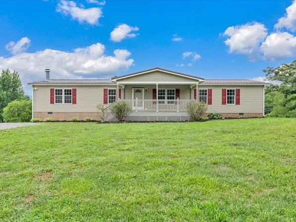 8445 Truevine Rd, Glade Hill, VA 24092