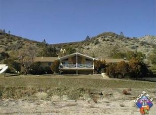 47707 3 Points Rd, Lake Hughes, CA 93532
