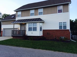 1716 Enclave Ln, Ann Arbor, MI 48103