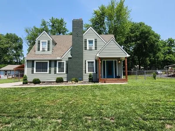 10826 Ayers St, Independence, MO 64052