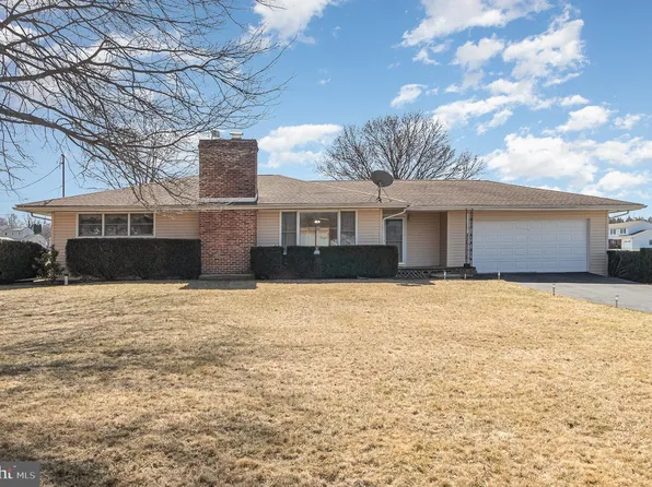 102 Twin Hills Rd, Dillsburg, PA 17019