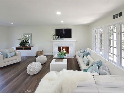 1886 Parkcrest Dr, Costa Mesa, CA, 92627
