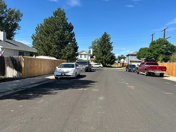 5th image of 220 N Holcomb Cir