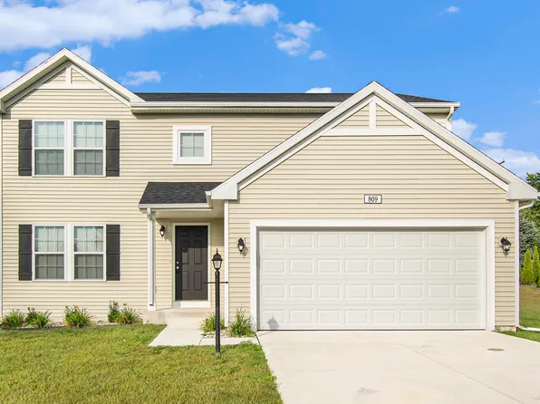 809 Red Robin Dr, North Liberty, IN 46554