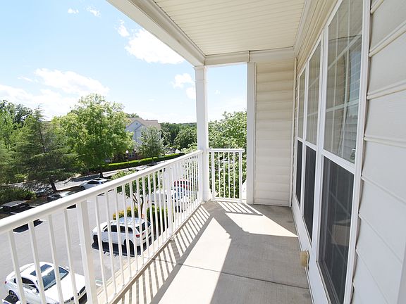 3rd image of 14945 Santa Lucia Dr