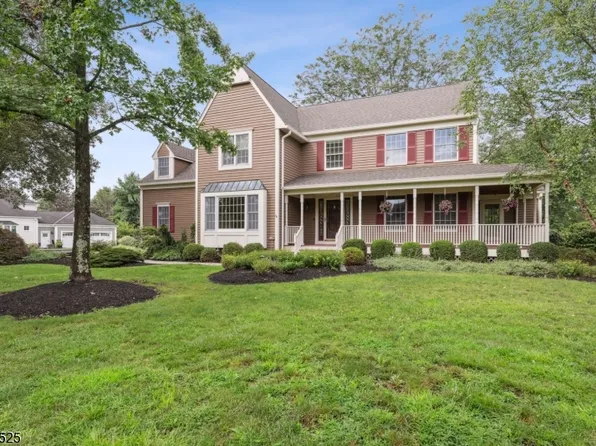 165 Woods End Dr, Bernards Twp., NJ 07920
