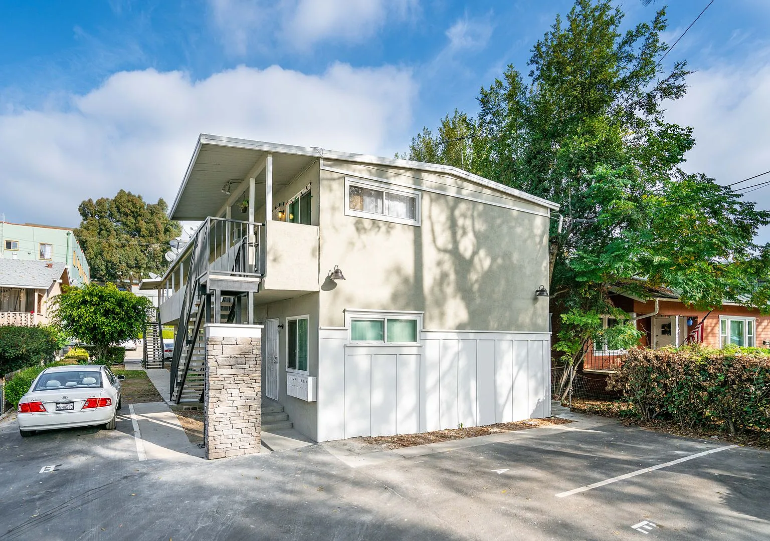 Penn St Property — Photo 2