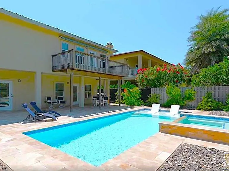 120 E Sunset Dr — Photo 3