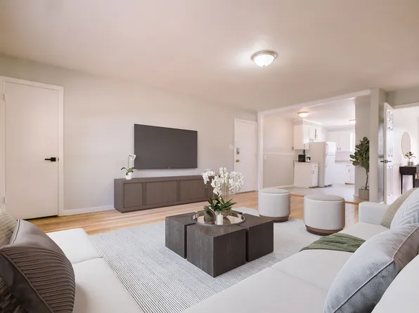 9 Berkley Pl APT 3, Savannah, GA 31405