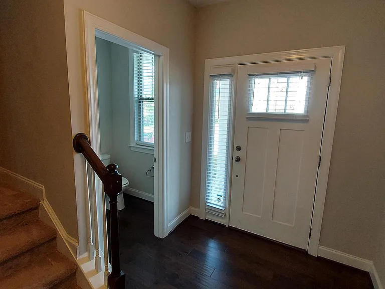 205 Hensley Oak Way — Photo 5