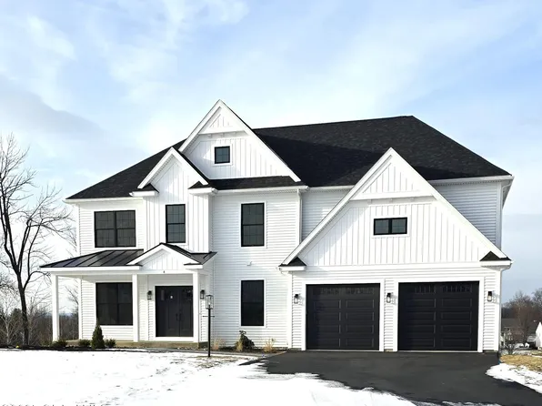 3 Faulkner Drive, Halfmoon, NY 12188